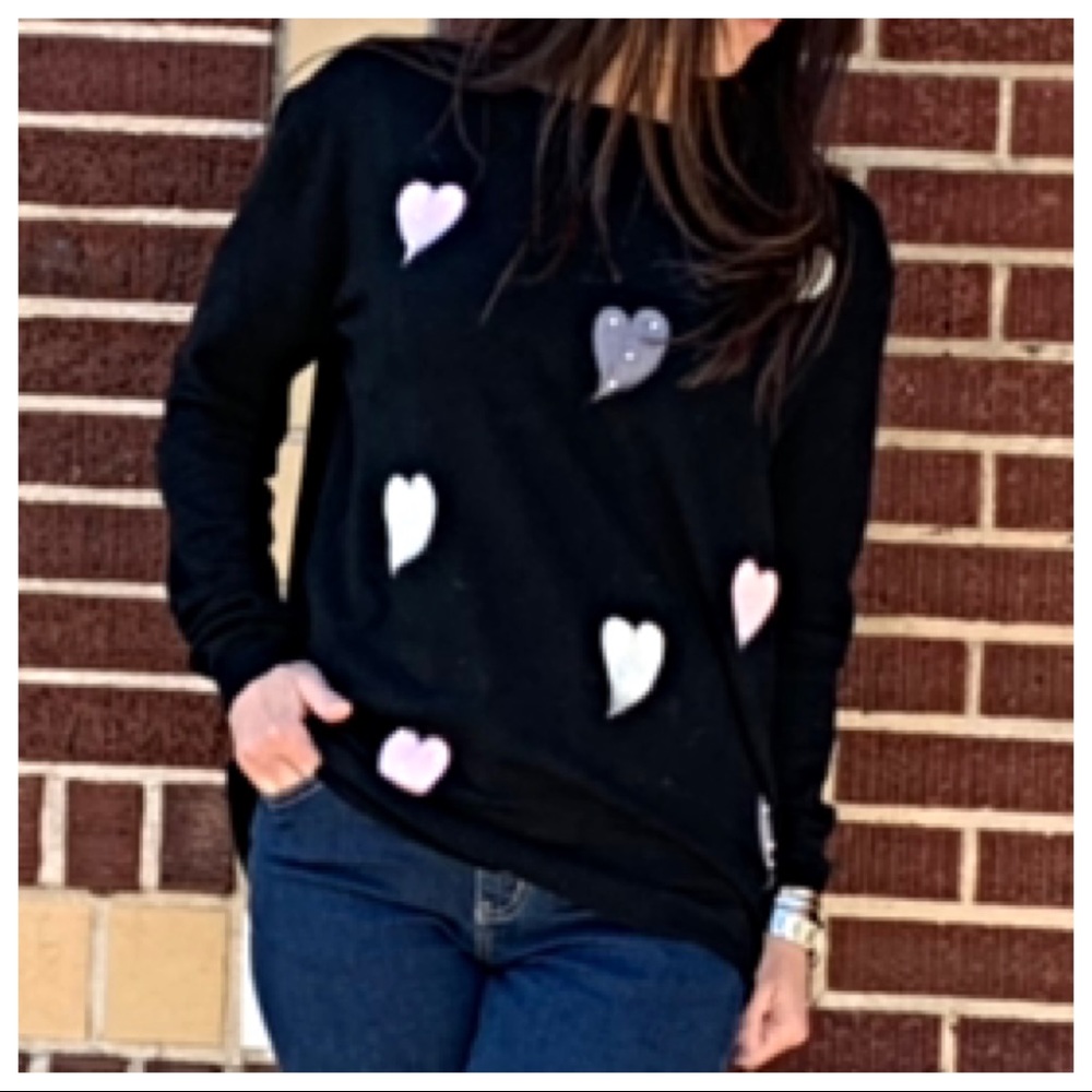 ✨LAST ONE ✨PARIS white Heart sweater - Picture 4 of 8